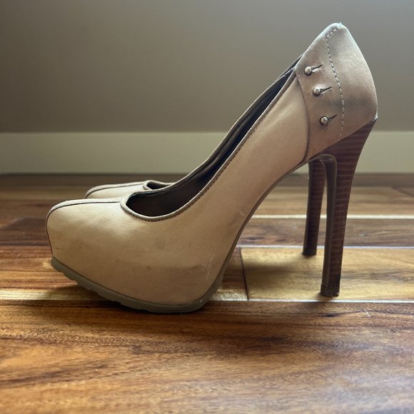 Guess Tan Platform Heels - Picture 5 of 5
